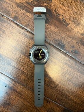 Nixon Ripley Gray Silicone Strap Digital-Analog Sport Watch with Yellow Hands